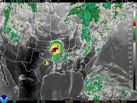 Picture 2 of 15 minutes in hell at the heart of a tornado