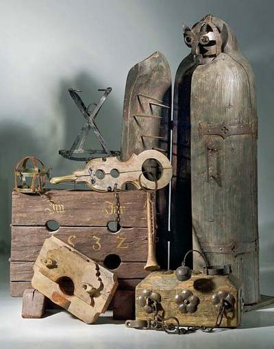 Picture 12 of 16 grisly torture methods of the Middle Ages