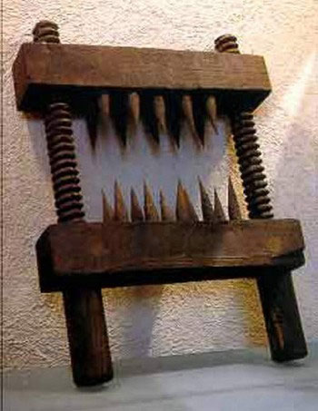 Picture 13 of 16 grisly torture methods of the Middle Ages