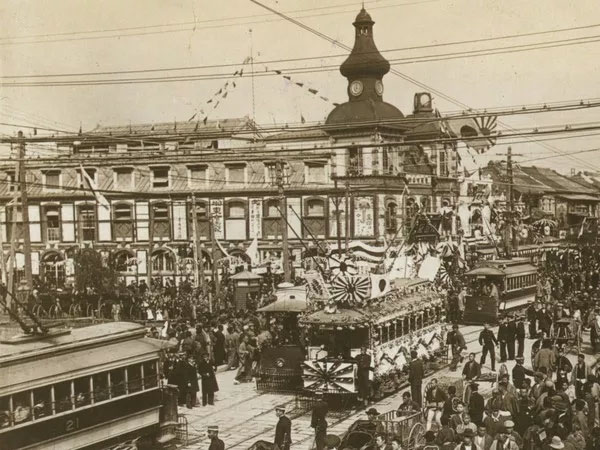 Picture 10 of 19 photos of the early days of major cities in the world