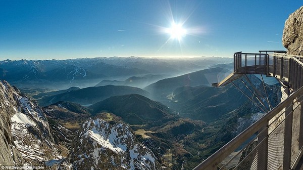 Picture 26 of 19 tourist destinations are not for the faint of heart