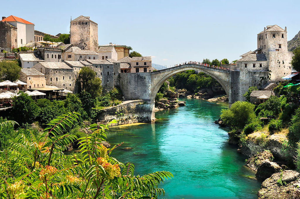 Picture 13 of 20 colored bridges take you into another world