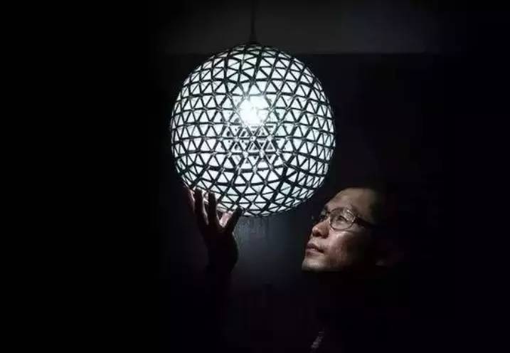 Picture 4 of 20 ideas to make chandeliers extremely useful from discarded items