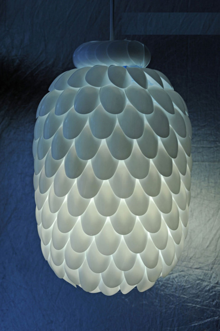 Picture 8 of 20 ideas to make chandeliers extremely useful from discarded items