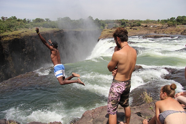 Picture 17 of 20 most dangerous but interesting travel experiences in the world