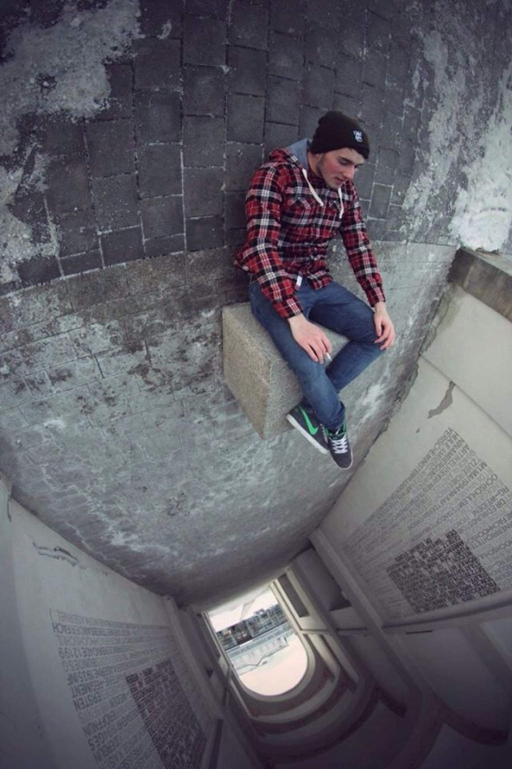 Picture 20 of 20 photos prove just changing the angle of shooting, you will have moments of magic