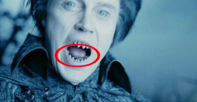 Picture 11 of 20 silly mistakes in movies that make fans 'fever out'