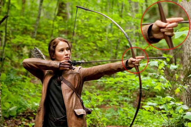 Picture 19 of 20 silly mistakes in movies that make fans 'fever out'
