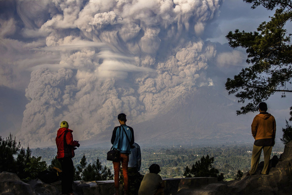 Picture 12 of 2015: The rise of volcanoes