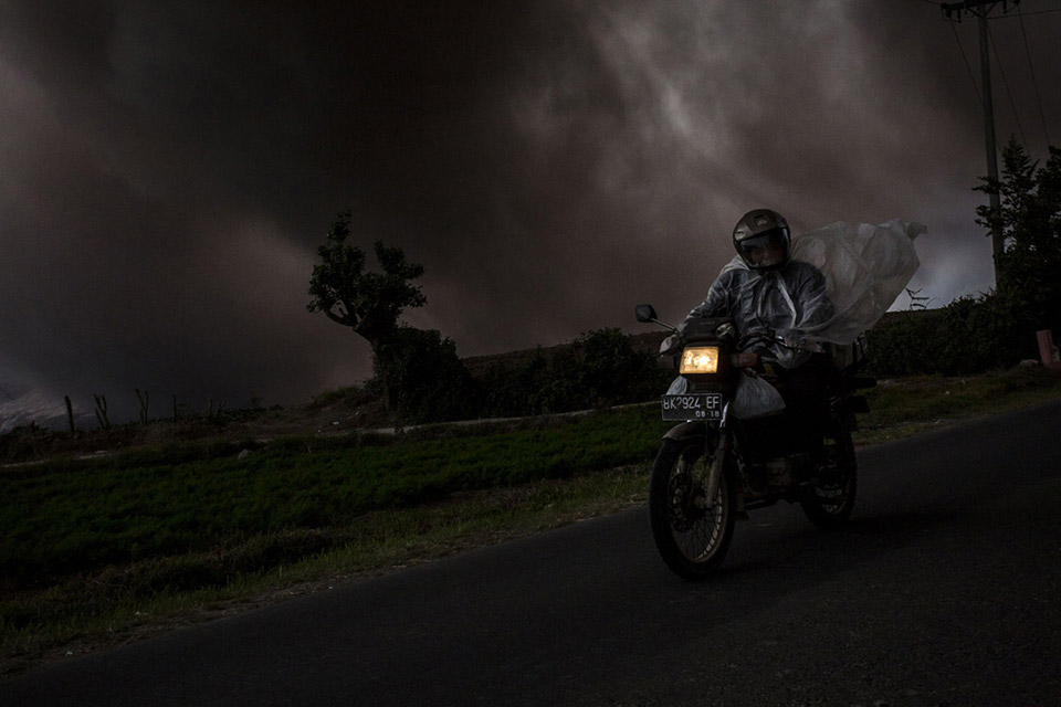 Picture 15 of 2015: The rise of volcanoes