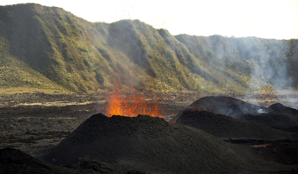 Picture 18 of 2015: The rise of volcanoes