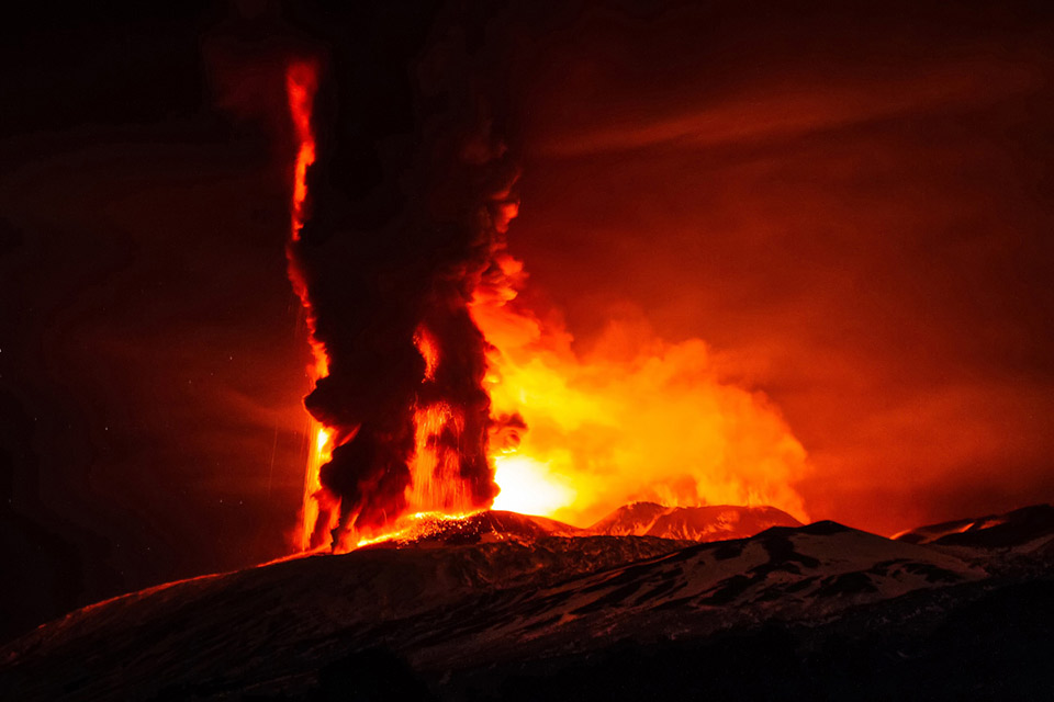 Picture 2 of 2015: The rise of volcanoes