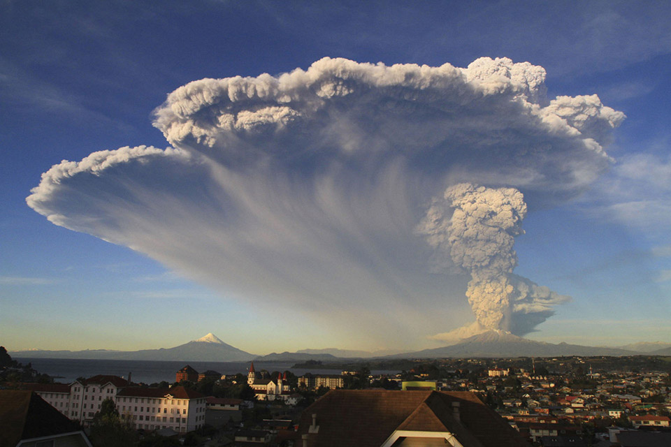 Picture 27 of 2015: The rise of volcanoes