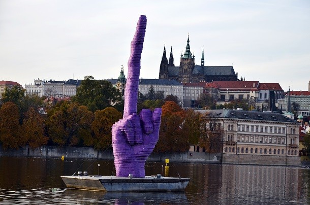 Picture 14 of 25 most monstrous 'statues' in the world