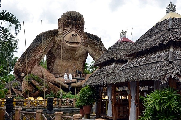 Picture 15 of 25 most monstrous 'statues' in the world