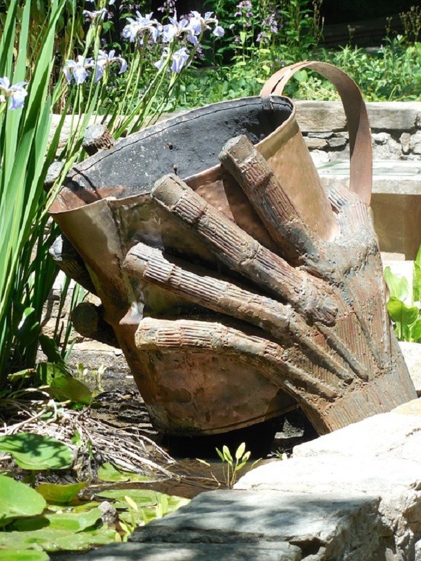 Picture 22 of 25 most monstrous 'statues' in the world