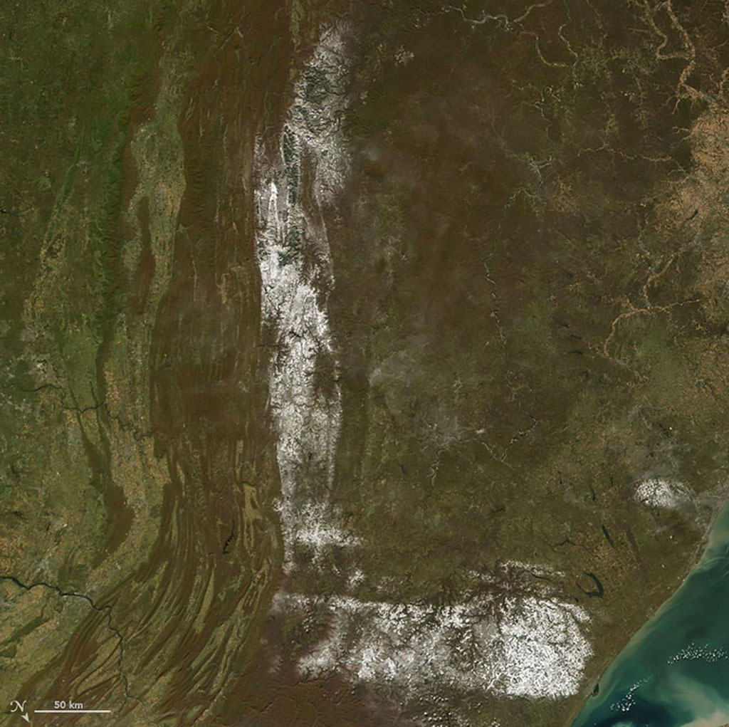 Picture 12 of 26 huge letters on the surface of the Earth
