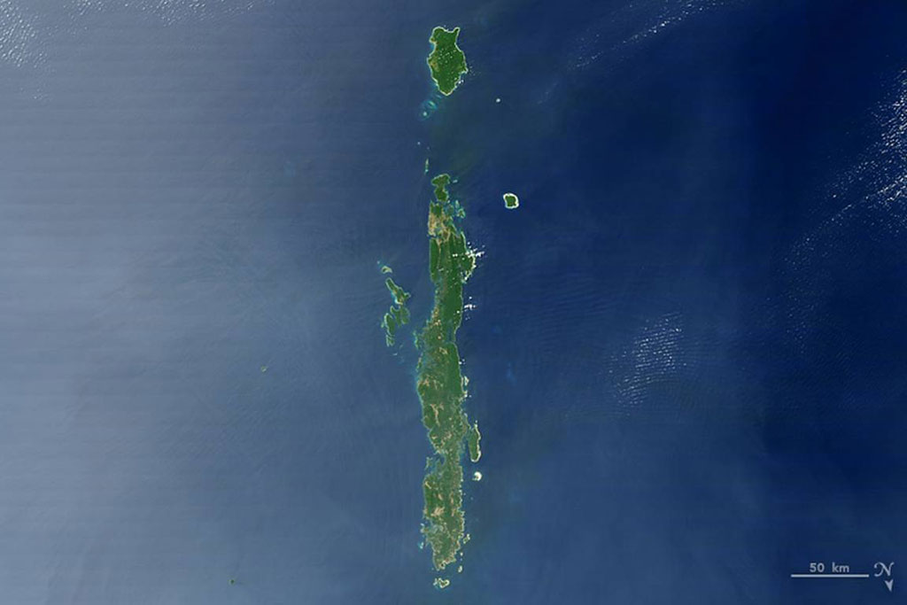 Picture 9 of 26 huge letters on the surface of the Earth