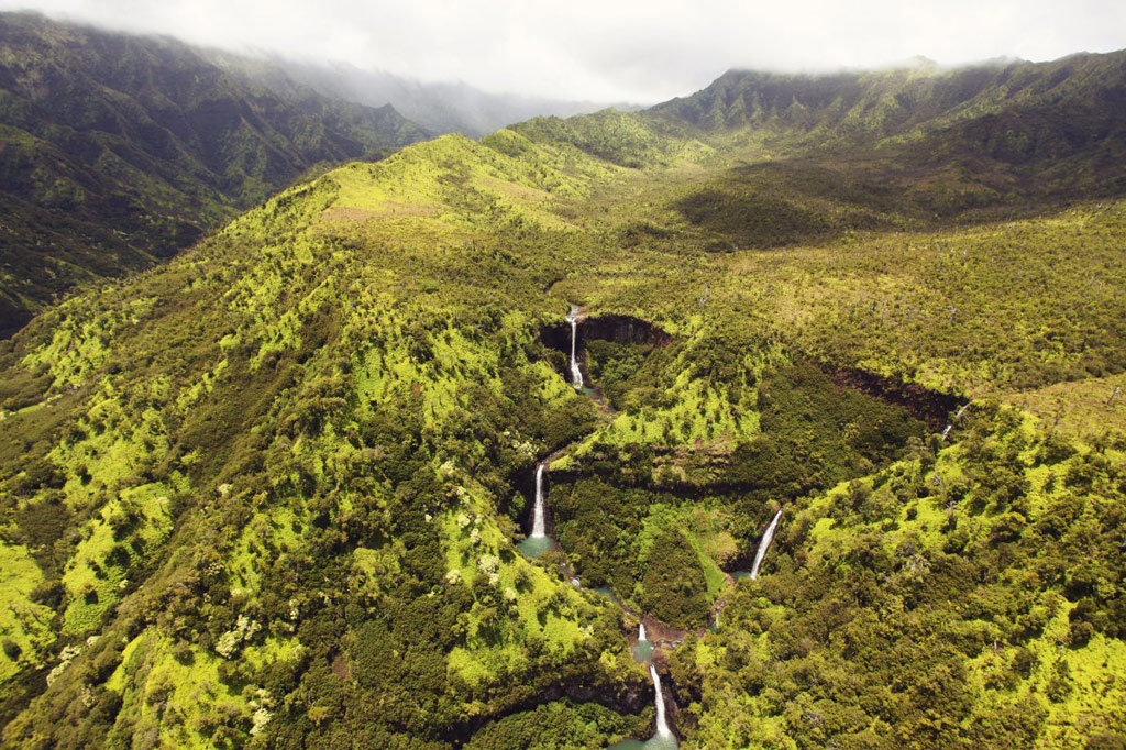 Picture 12 of 27 beautiful waterfalls around the world