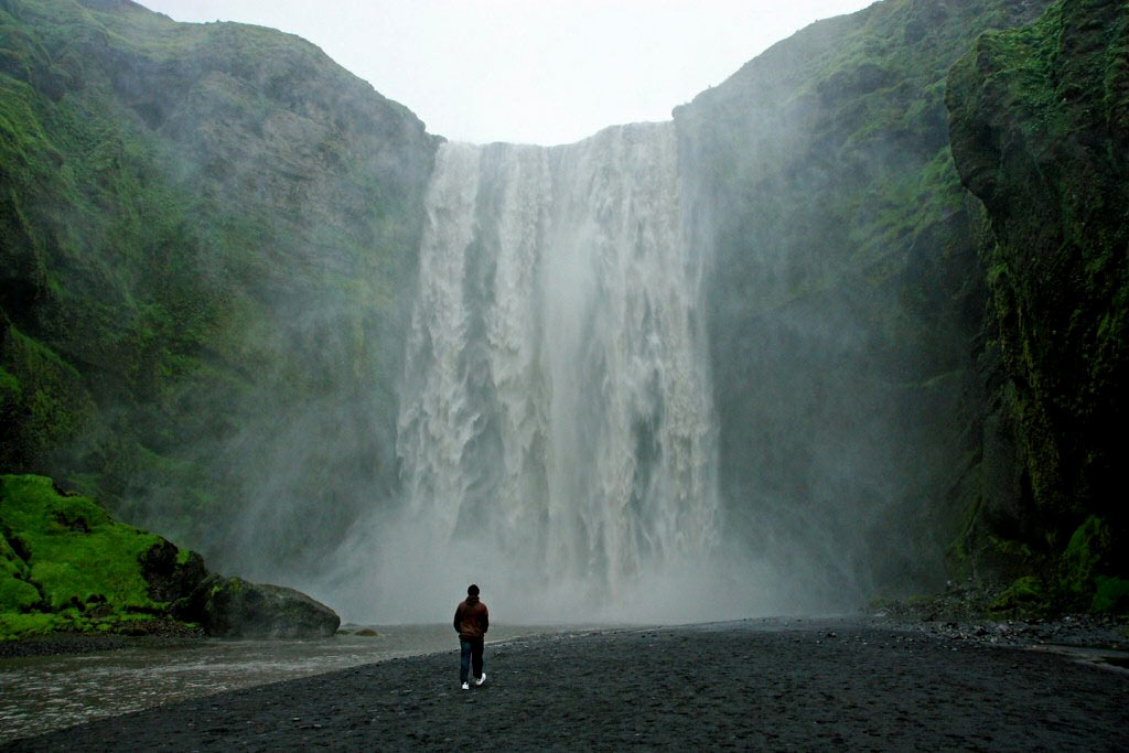 Picture 17 of 27 beautiful waterfalls around the world