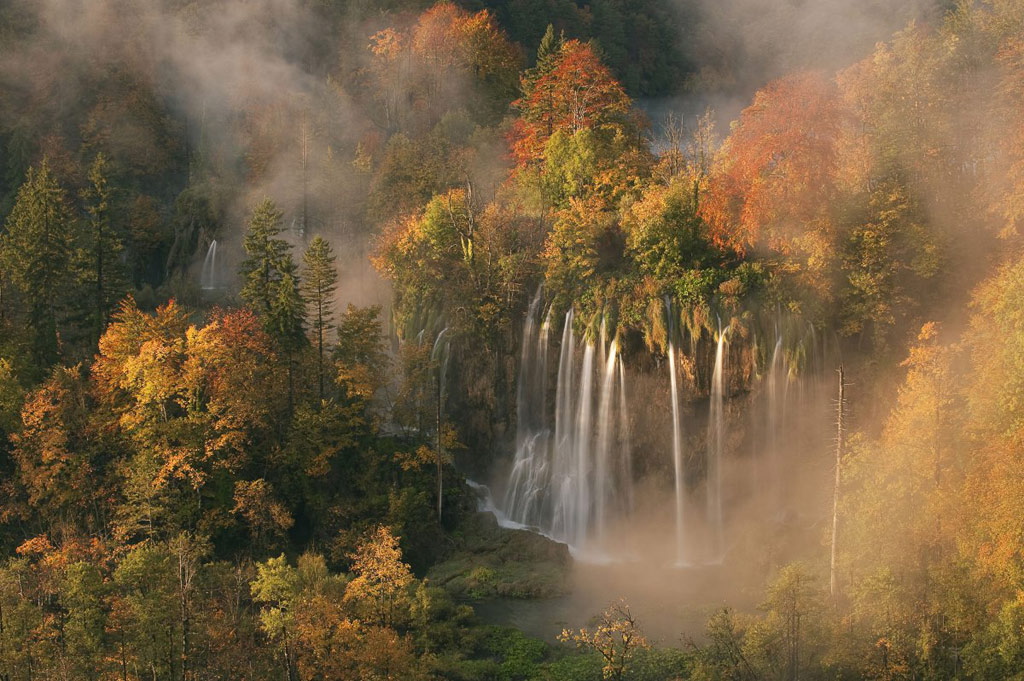 Picture 9 of 27 beautiful waterfalls around the world