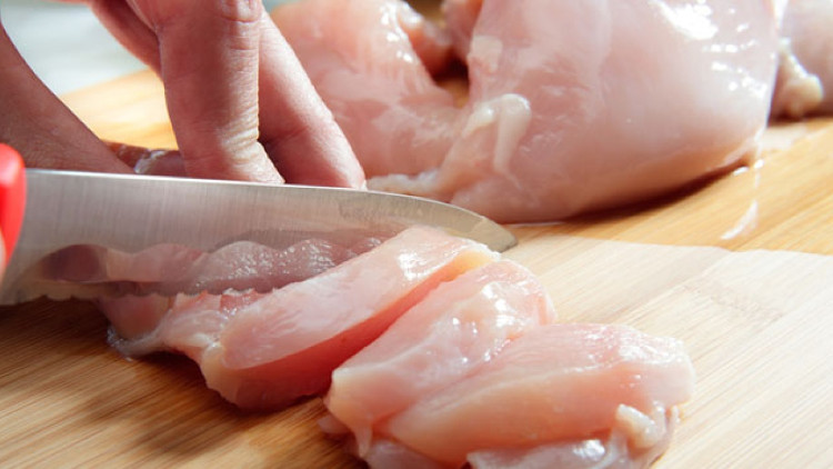 Picture 1 of 3 foods that are easy to poison if not cooked well