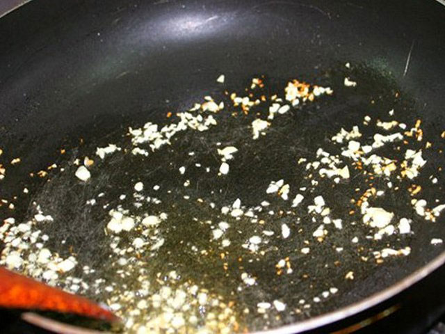 Picture 2 of 3 ways to eat garlic turns it from the magic of thousands of people into dangerous carcinogens