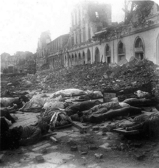 Picture 6 of 4 unforgettable deaths in history