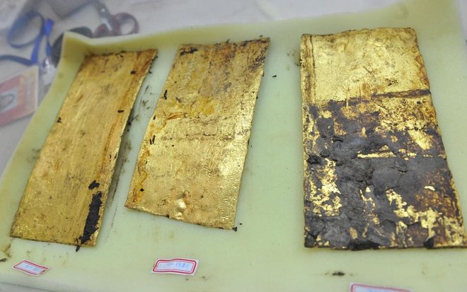 Picture 9 of 40 pounds of gold scattered around the coffin of Han's nephew Wu Wu