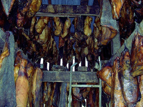 Picture 4 of 5 dishes millions of people like but are deadly, especially the number 3