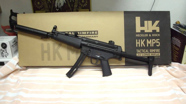 Picture 4 of 5 most dangerous submachine guns in the world