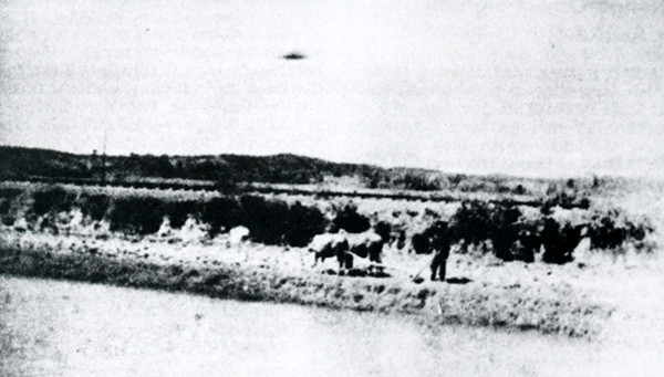 Picture 6 of 5 mysteries of UFOs appeared in Vietnam during the war