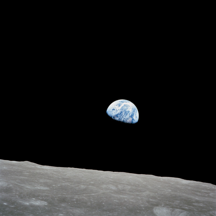 Picture 3 of 5 photos have changed the world of NASA