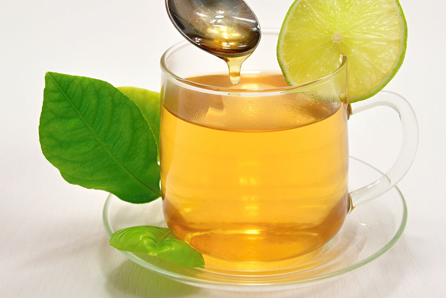 Picture 6 of 5 reasons you should drink green tea with honey every day