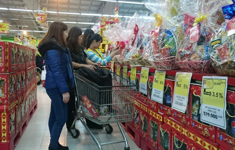 Picture 2 of 5 simple tips for choosing confectionery safely on Tet holiday, people need to know