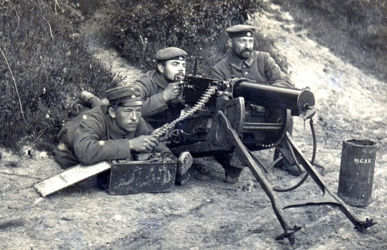 Picture 1 of 5 types of weapons that killed millions of people during World War I