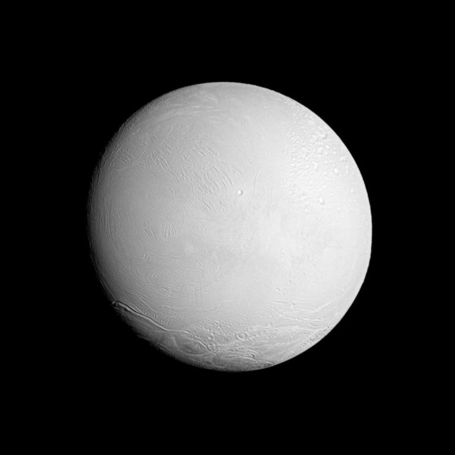 Picture 22 of 50 images of Saturn's Enceladus moon - where life can exist (Part 1)