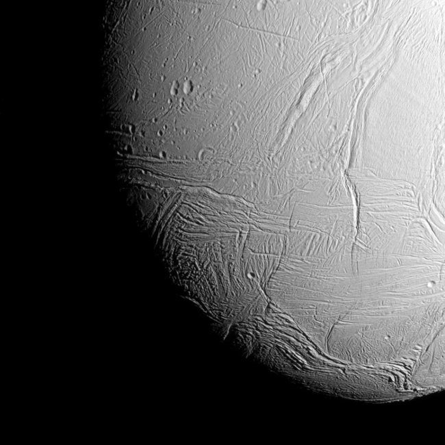 Picture 9 of 50 images of Saturn's Enceladus moon - where life can exist (Part 1)