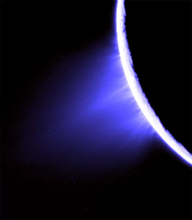 Picture 9 of 50 images of Saturn's Enceladus moon - where life may exist (Part 2)
