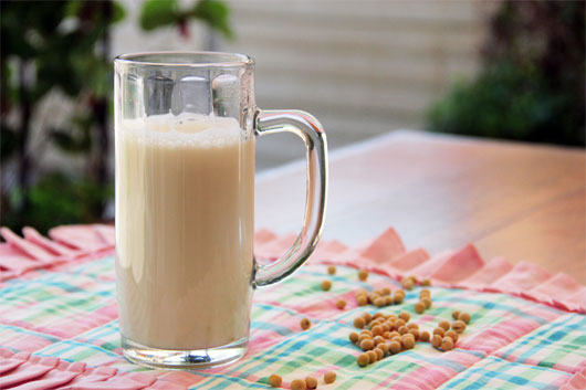 Picture 2 of 6 reasons you should drink soy milk