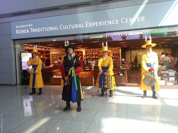 Picture 3 of 6 unbelievable secrets in airports of countries that every passenger should know