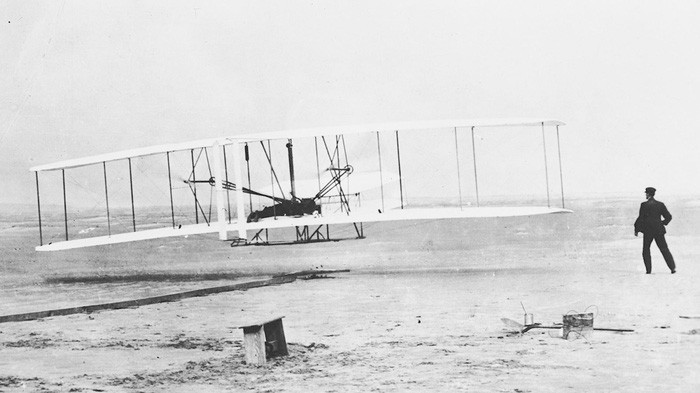 Picture 3 of 7 famous inventions were initially badly criticized