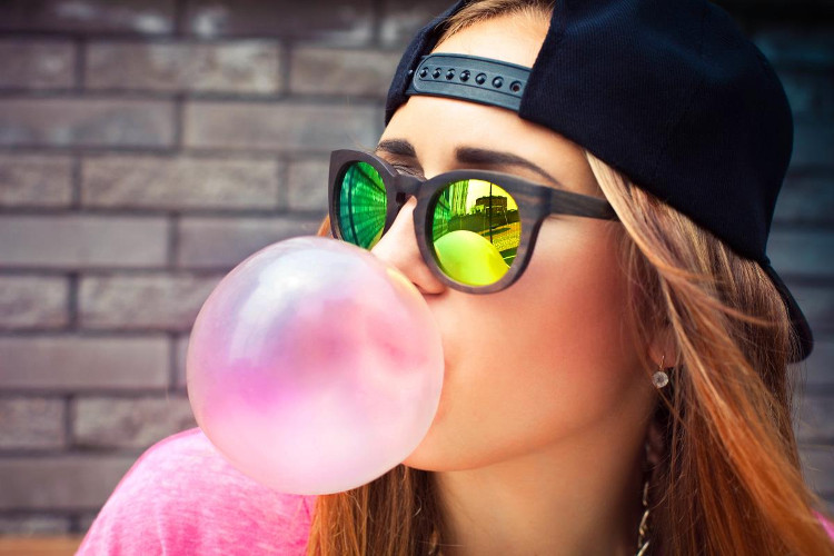 Picture 1 of 7 great benefits of chewing gum that many people don't expect