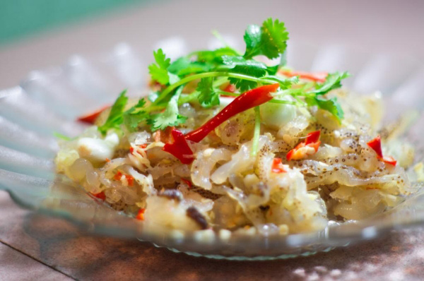 Picture 8 of 7 popular but extremely dangerous seafood dishes