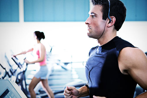 Picture 2 of 7 reasons you should listen to music while exercising