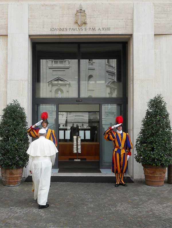 Picture 4 of 7 secret houses of secret societies in the world