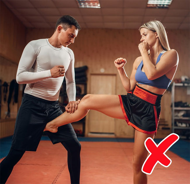 Picture 6 of 7 self-defense tips everyone thinks are true, but there will be days that will cost you