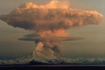 Picture 6 of 7 types of strange clouds in the sky