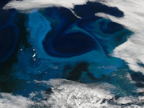 Picture 7 of 7 unique methods of cooling the Earth