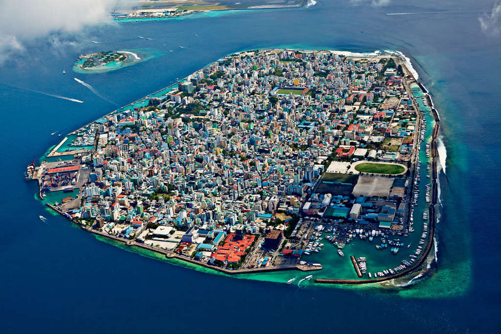Picture 1 of 8 most cramped islands in the world
